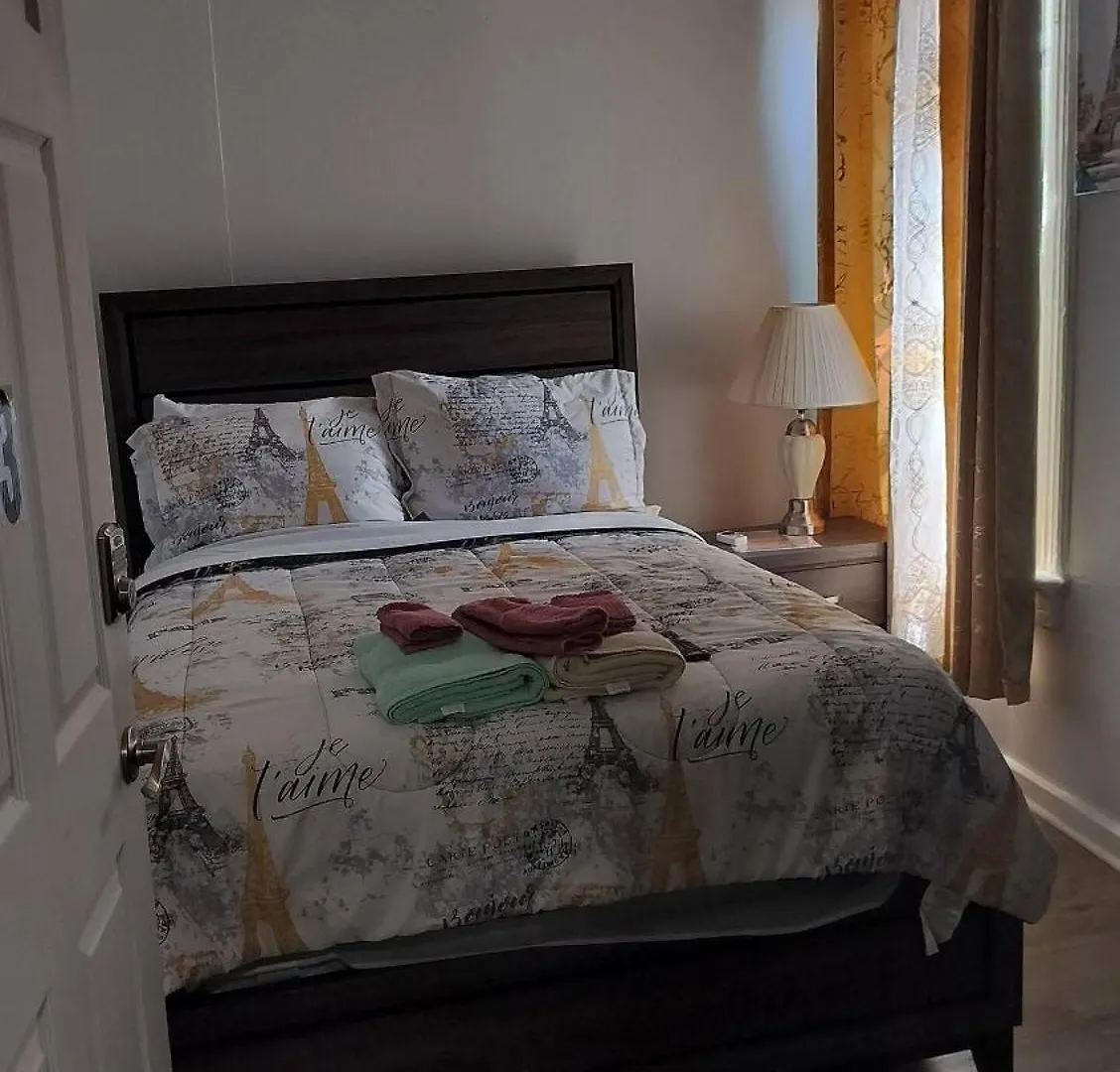 Guest house Clinton Hills - Newark Hotel
